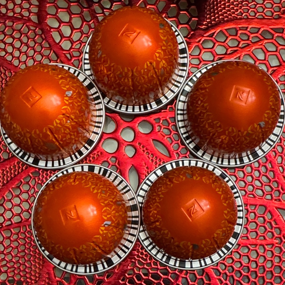 Nespresso VERTUO limted edtion Pumpkin 🎃 spice cake discontinue